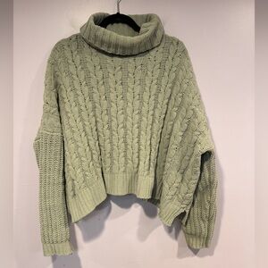 Green knit‎ turtleneck POL sweater